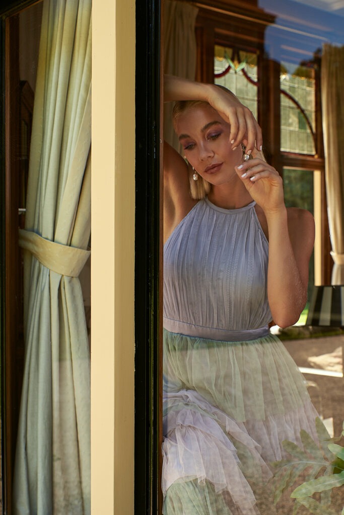 Beau Monde fashion shoot with Marleen Bastiaannet, Studio Taupe